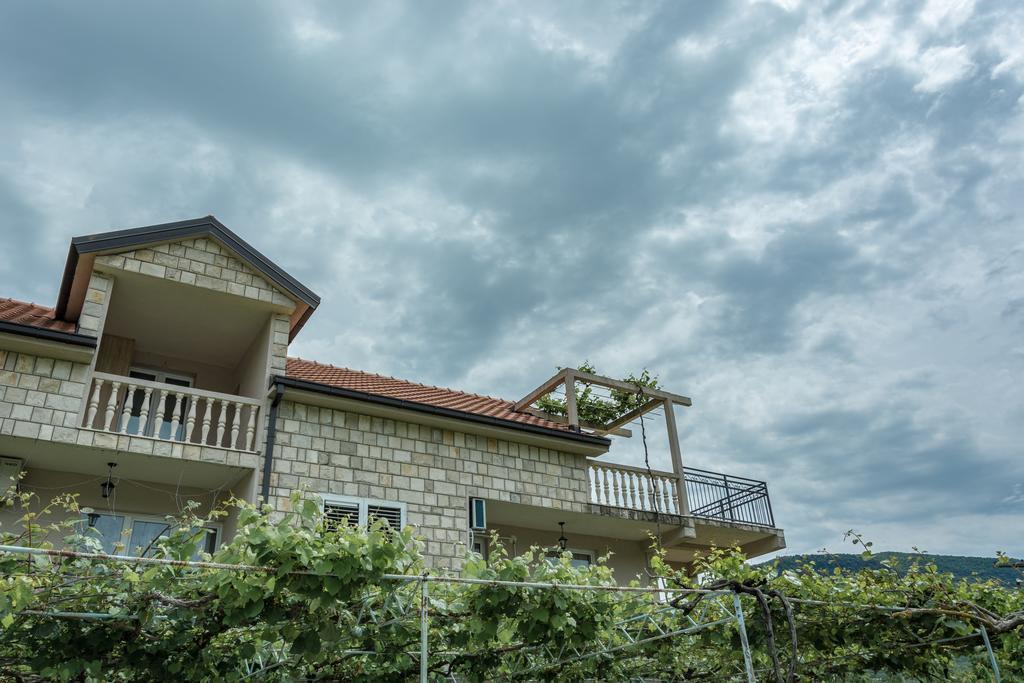 Apartmani Mendula 布德瓦 外观 照片